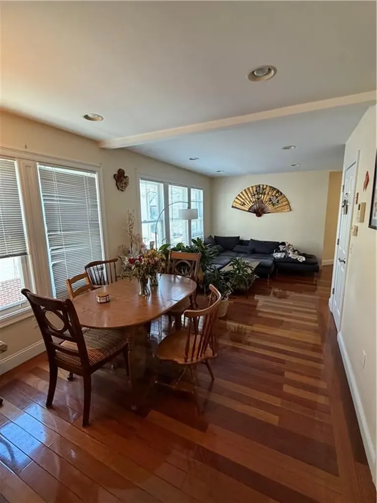132 Elton Street Providence RI 02906