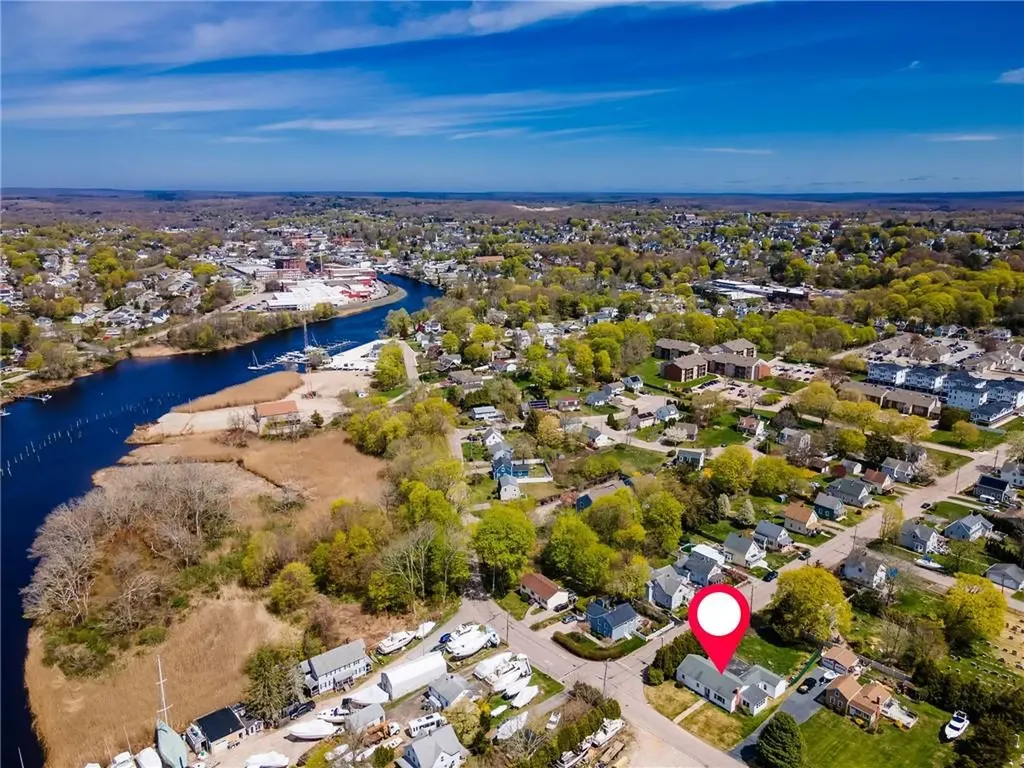 70 Margin Street Westerly RI 02891