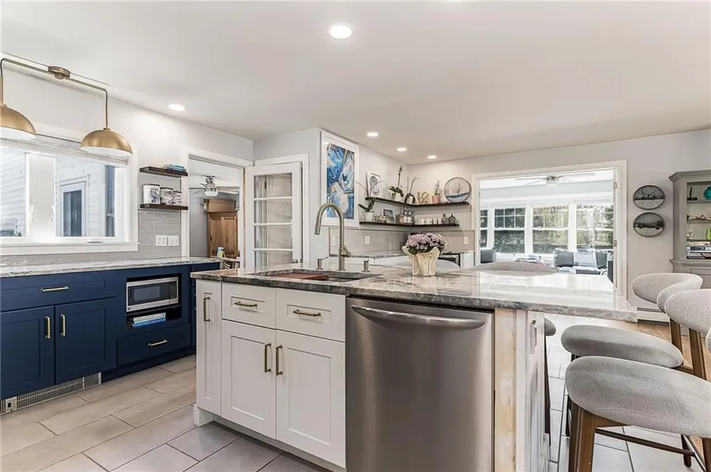 70 Margin Street Westerly RI 02891