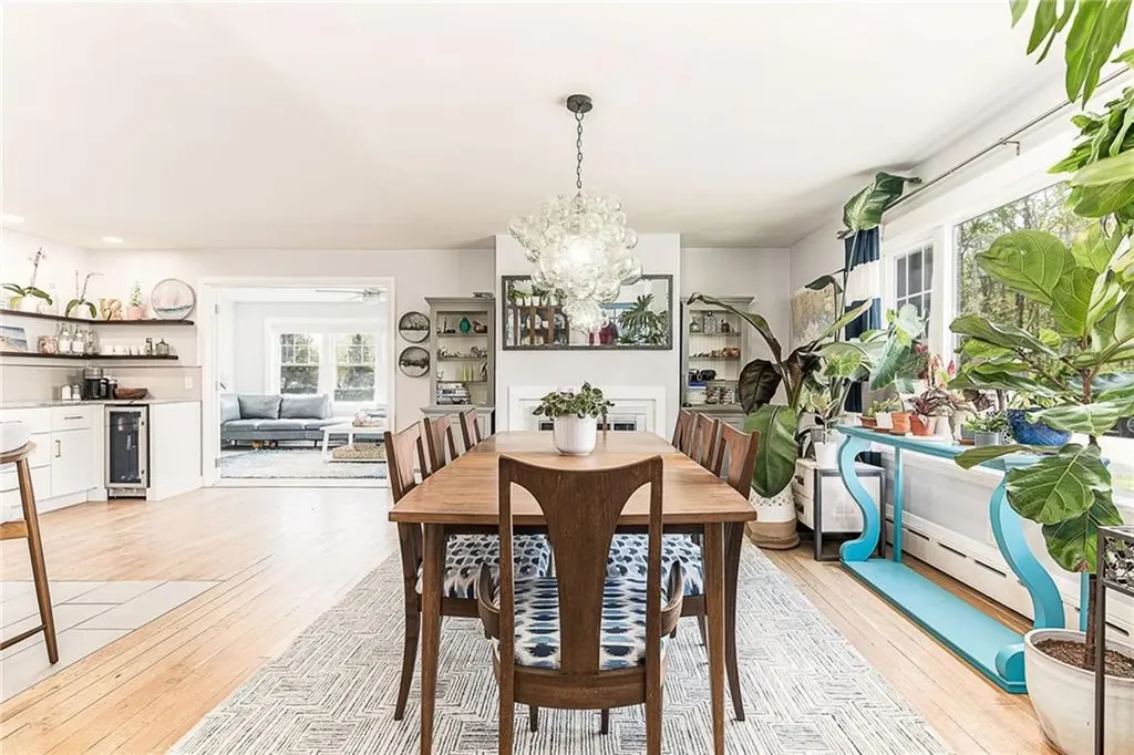 70 Margin Street Westerly RI 02891