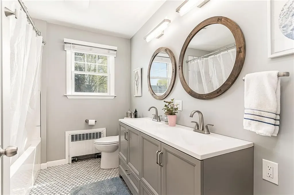70 Margin Street Westerly RI 02891