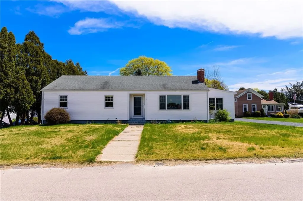 70 Margin Street Westerly RI 02891