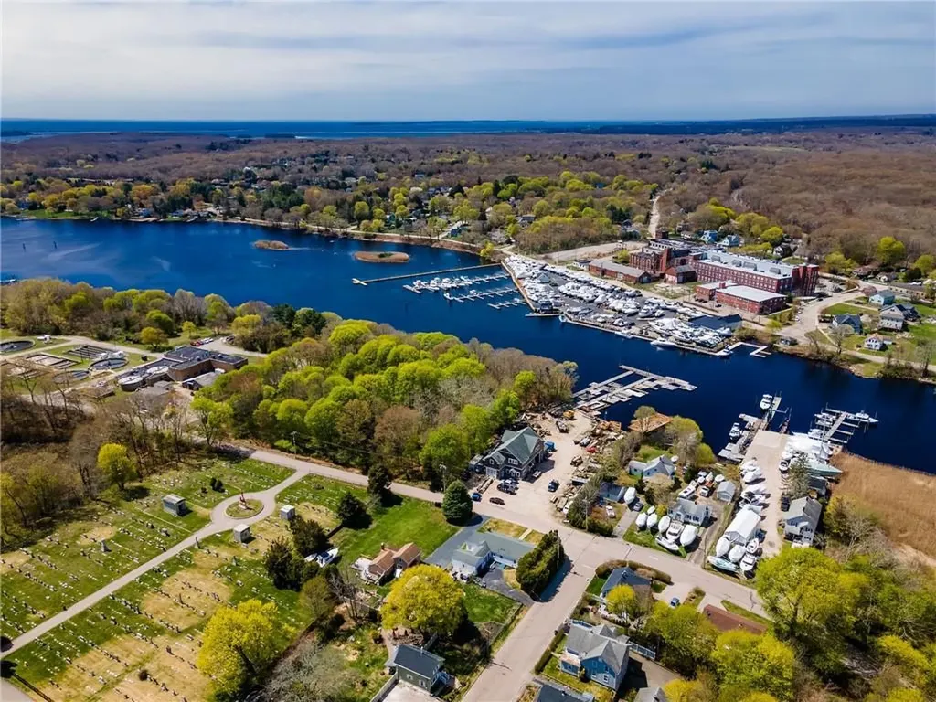 70 Margin Street Westerly RI 02891