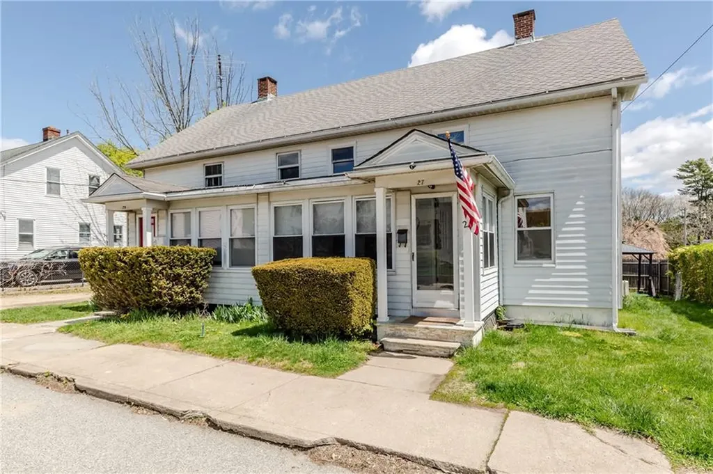 29 Anthony Street Coventry RI 02816