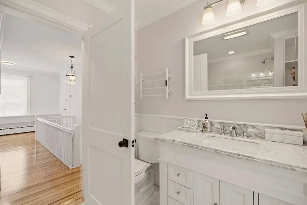 8 Champlin Street Newport RI 02840