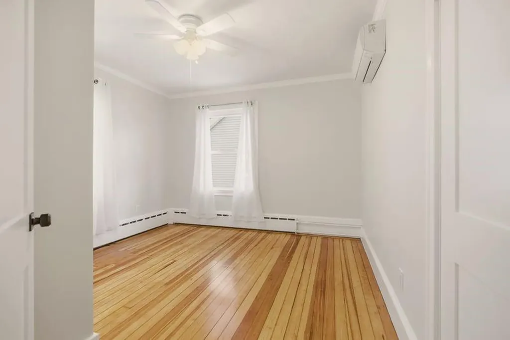 8 Champlin Street Newport RI 02840