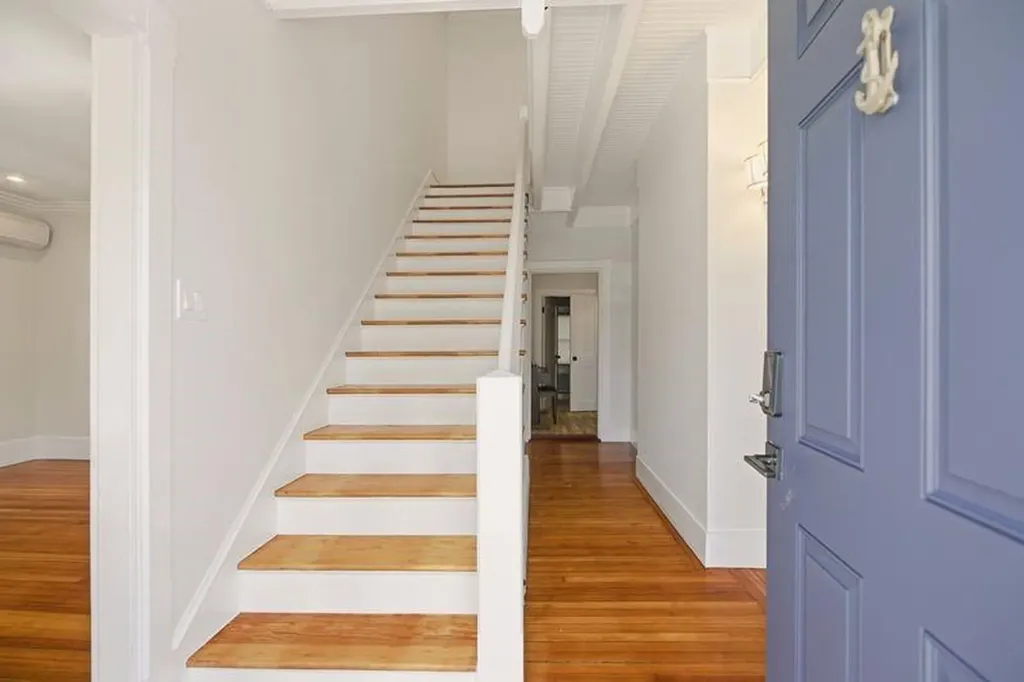 8 Champlin Street Newport RI 02840