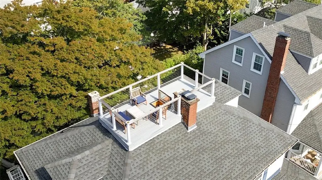 8 Champlin Street Newport RI 02840