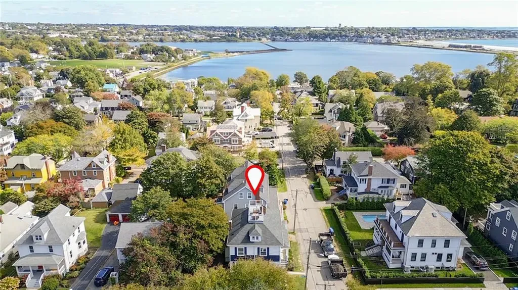 8 Champlin Street Newport RI 02840