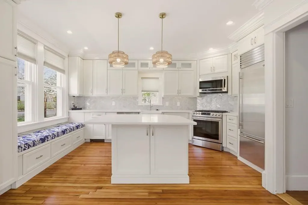 8 Champlin Street Newport RI 02840