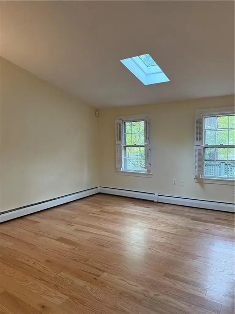2 Burrs Lane Providence RI 02904