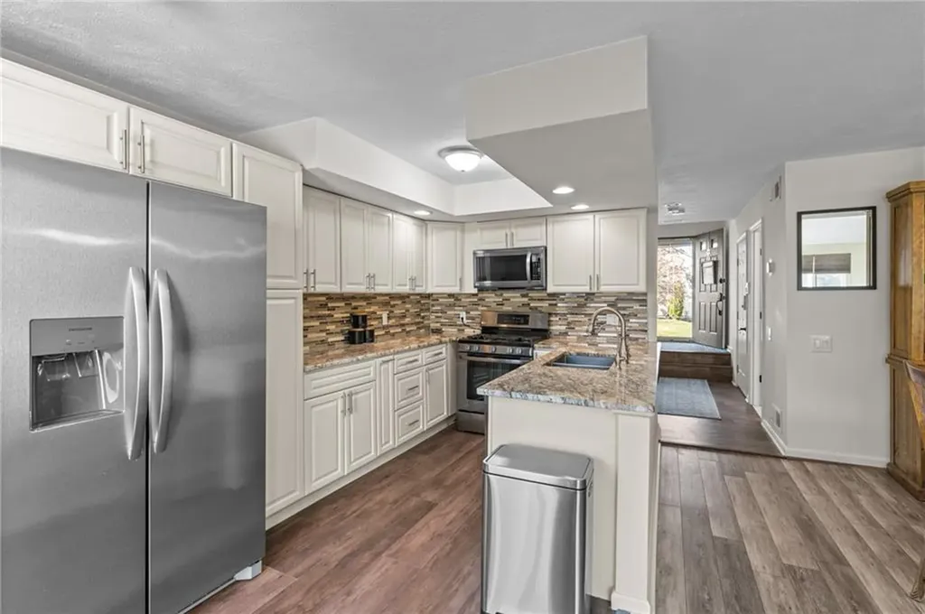 68 Hilltop Drive North Providence RI 02904
