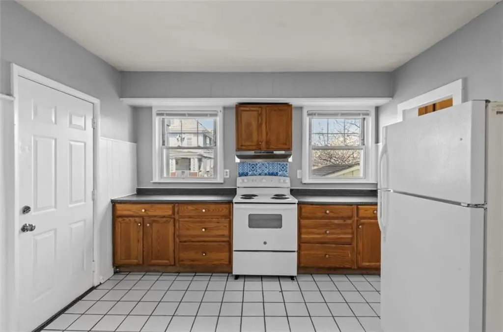 16 Maplehurst Avenue Providence RI 02908