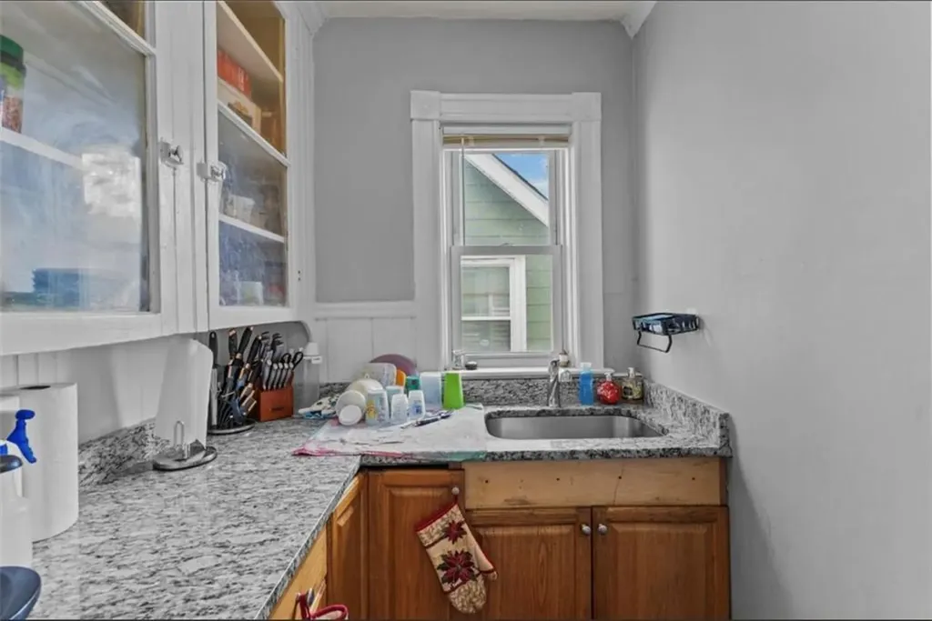 16 Maplehurst Avenue Providence RI 02908