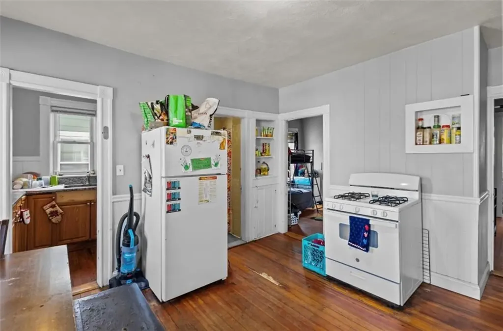 16 Maplehurst Avenue Providence RI 02908