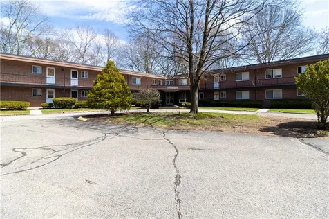 72 West Shore Road Warwick RI 02889