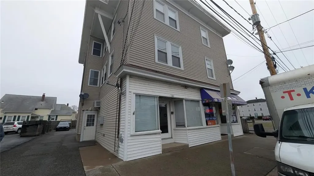 626 Central Avenue Pawtucket RI 02860