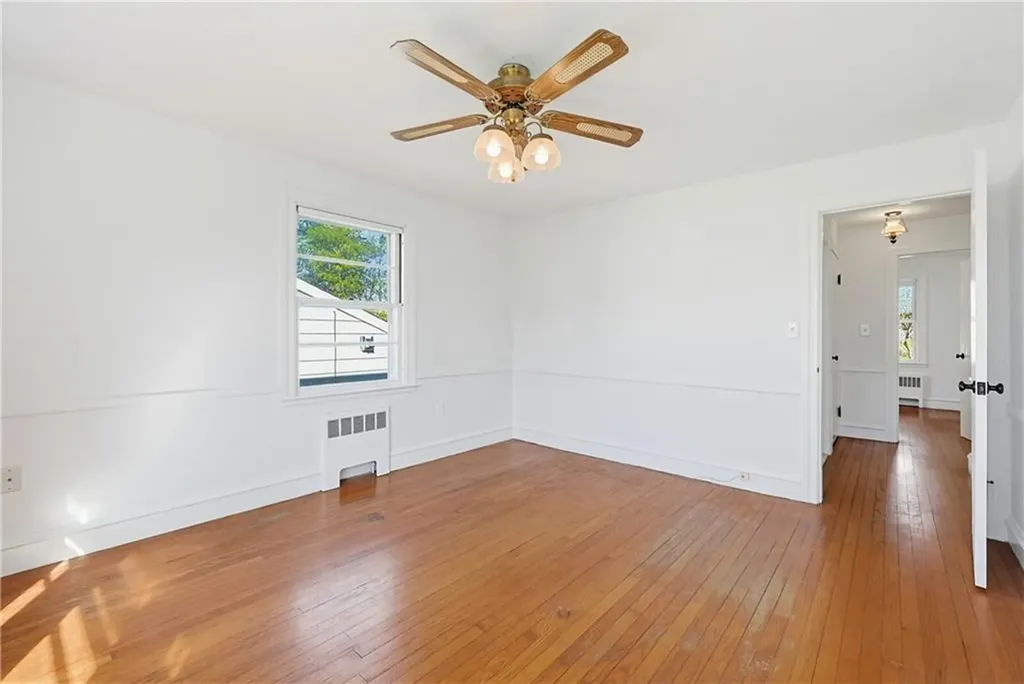 111 Beach Road Bristol RI 02809