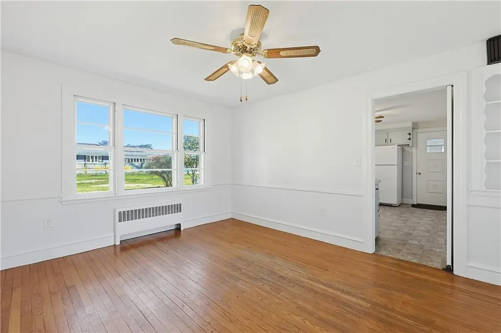 111 Beach Road Bristol RI 02809