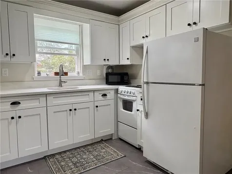 70 Carroll Avenue Newport RI 02840