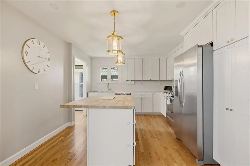 23 Birch Street Portsmouth RI 02871