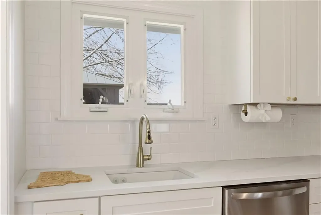 23 Birch Street Portsmouth RI 02871