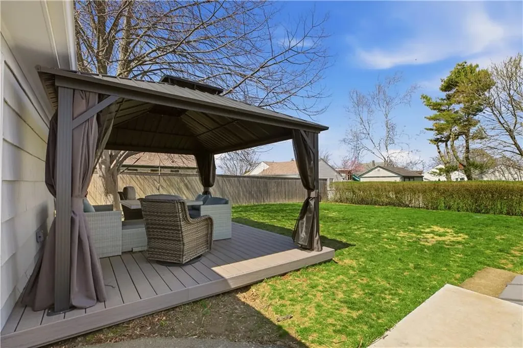 23 Birch Street Portsmouth RI 02871