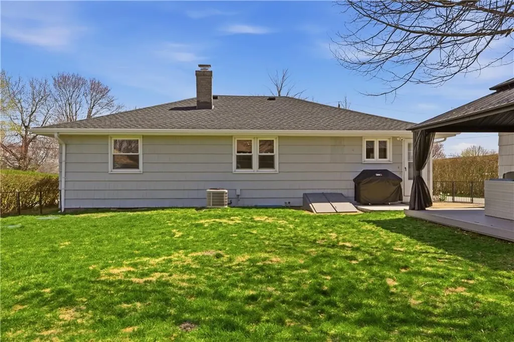 23 Birch Street Portsmouth RI 02871
