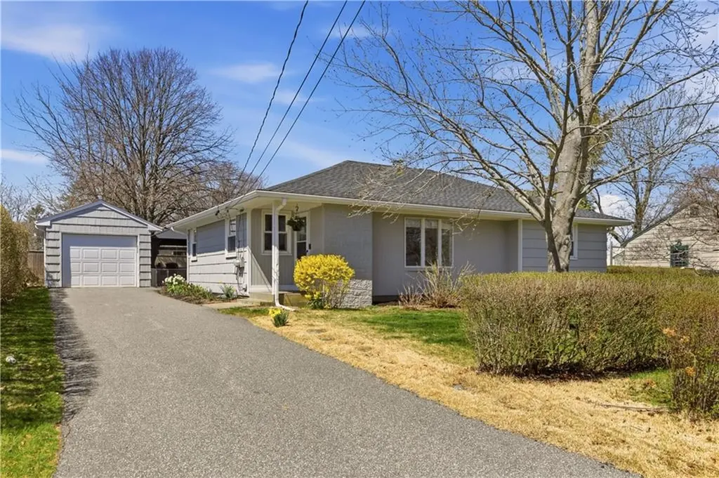 23 Birch Street Portsmouth RI 02871