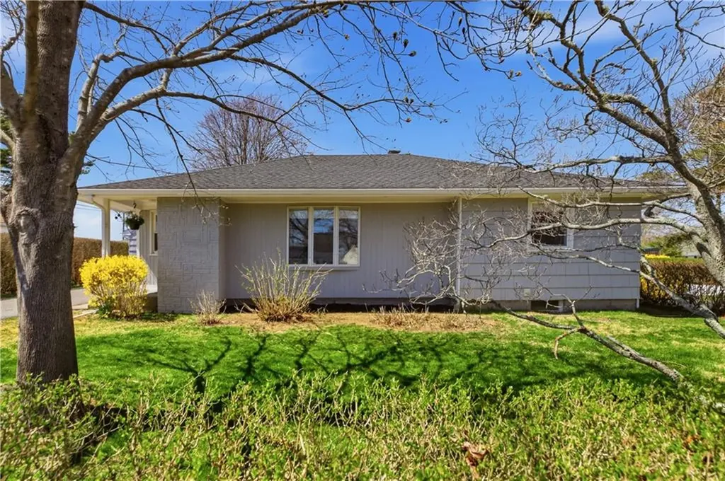 23 Birch Street Portsmouth RI 02871