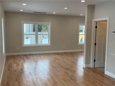 2907 Post Road Warwick RI 02886