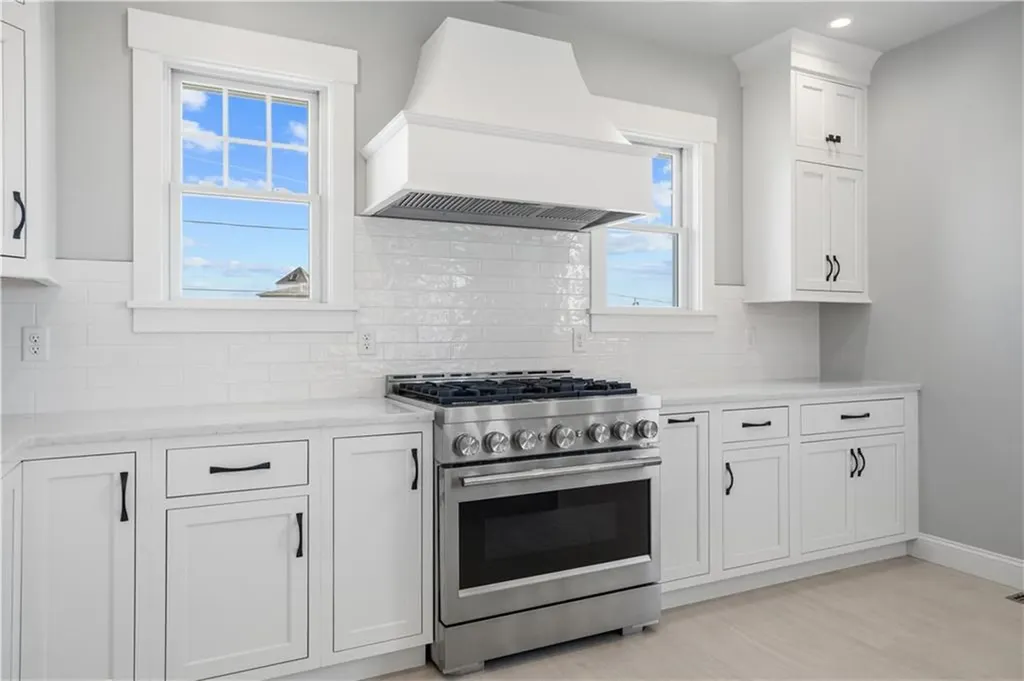 2 Sedge Court Narragansett RI 02882