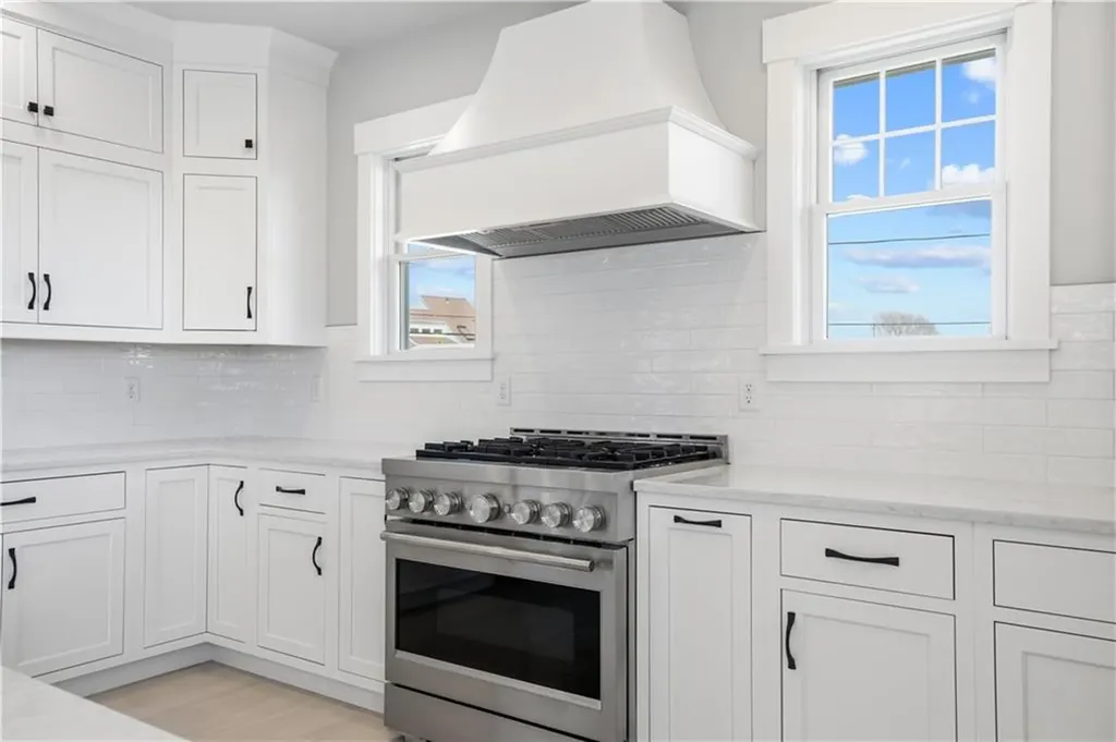 2 Sedge Court Narragansett RI 02882
