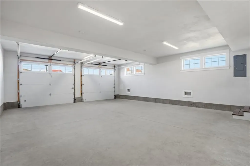 2 Sedge Court Narragansett RI 02882