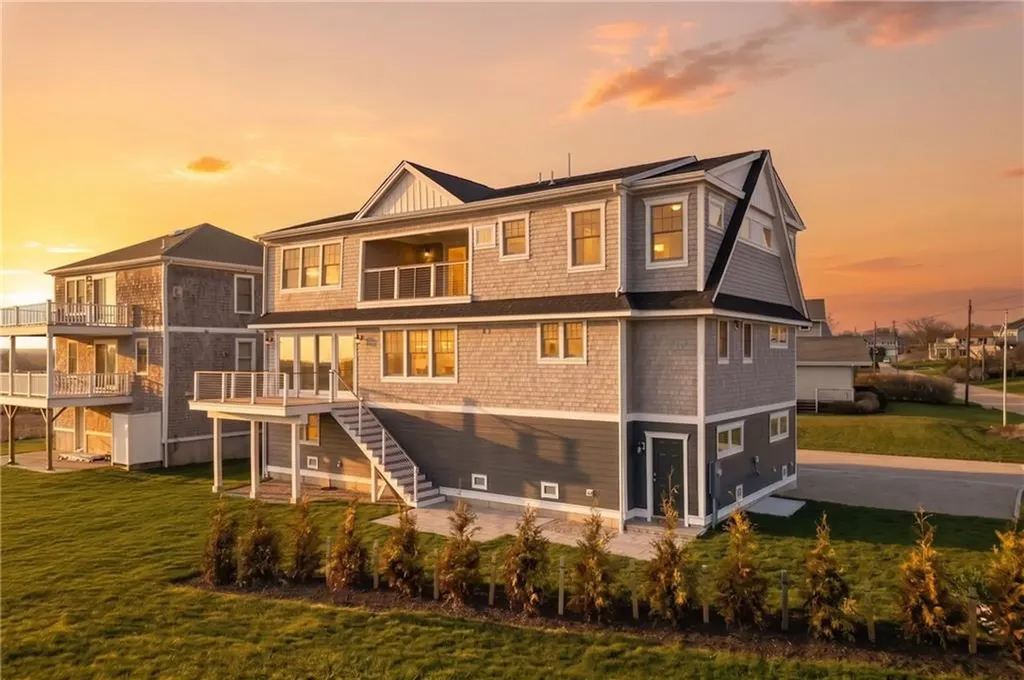 2 Sedge Court Narragansett RI 02882