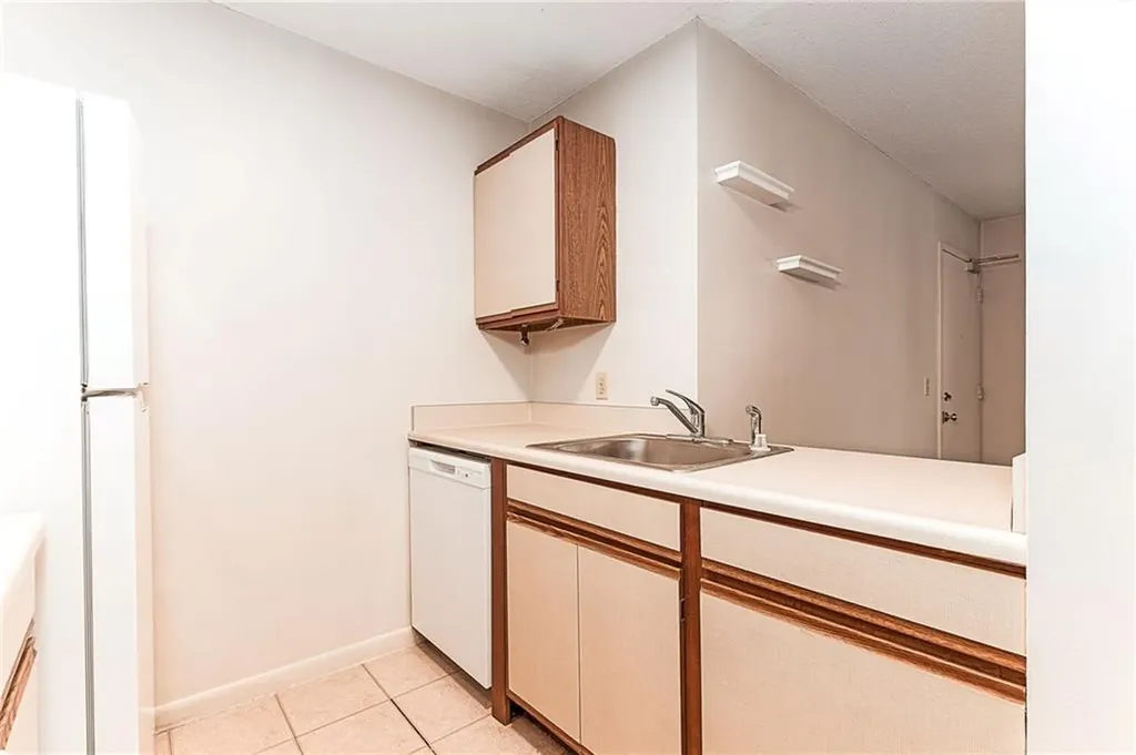9 Apache Drive Westerly RI 02891