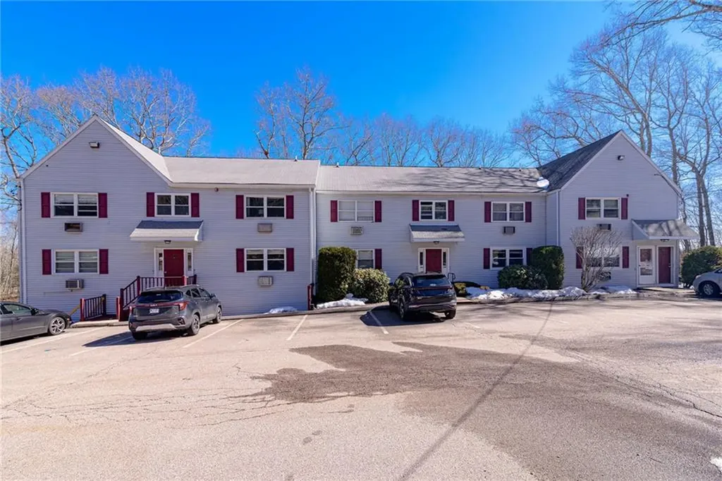 9 Apache Drive Westerly RI 02891