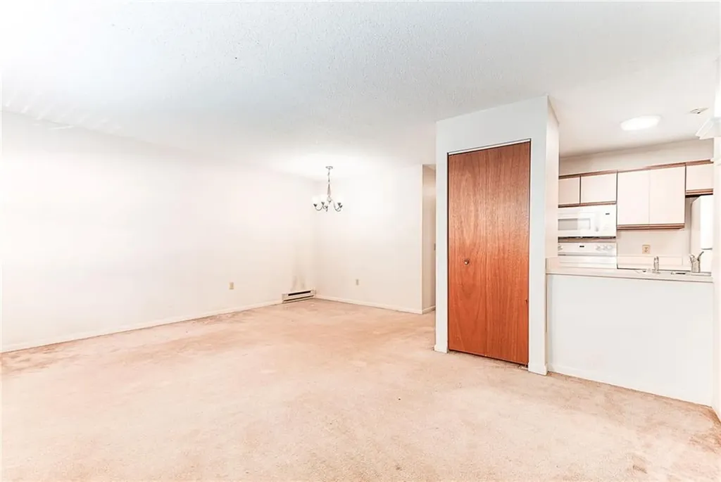 9 Apache Drive Westerly RI 02891