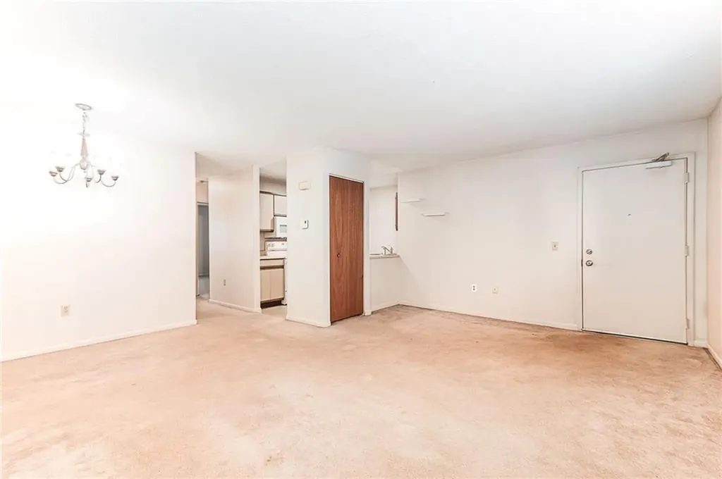9 Apache Drive Westerly RI 02891