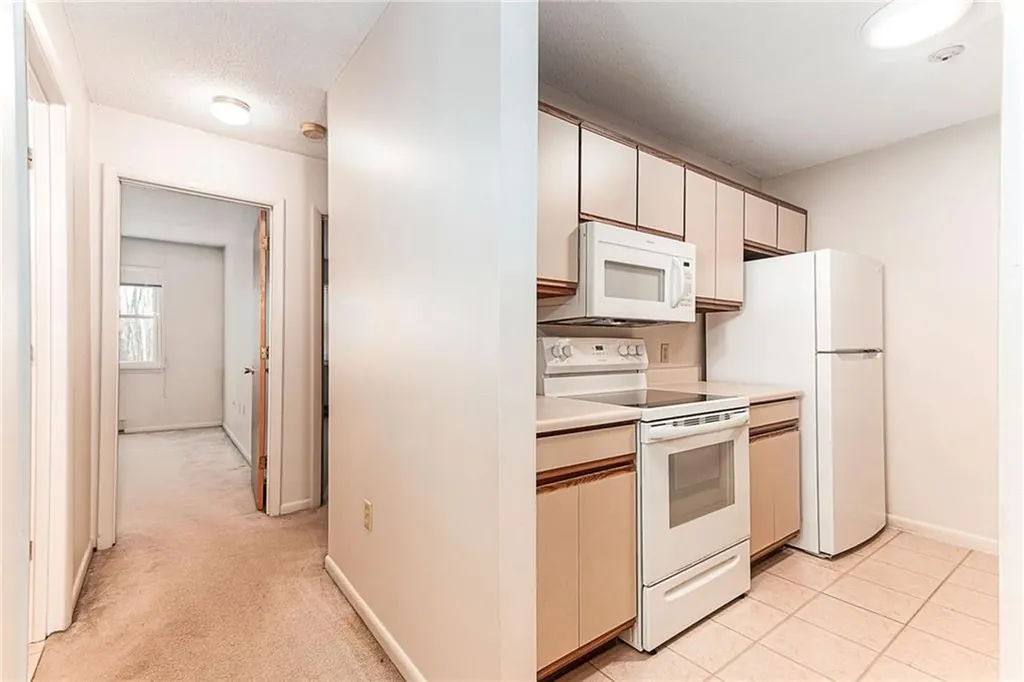 9 Apache Drive Westerly RI 02891