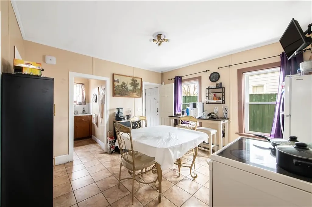 123 Francis Avenue Pawtucket RI 02860