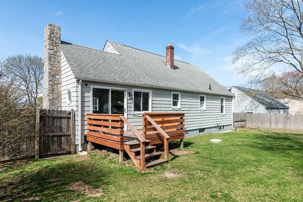 150 Lewiston Street Warwick RI 02889