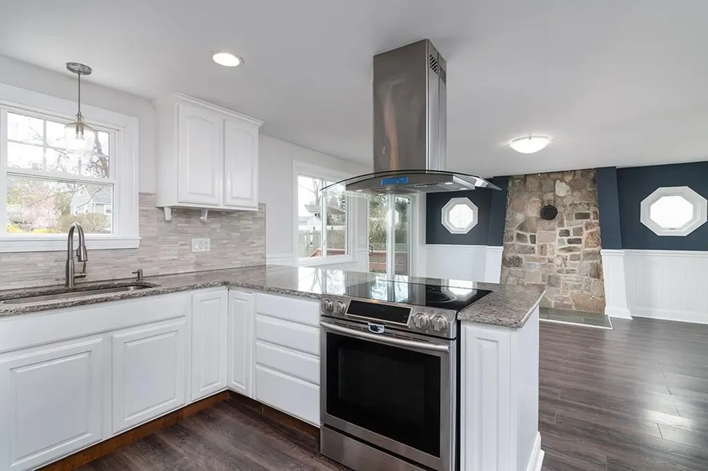 150 Lewiston Street Warwick RI 02889