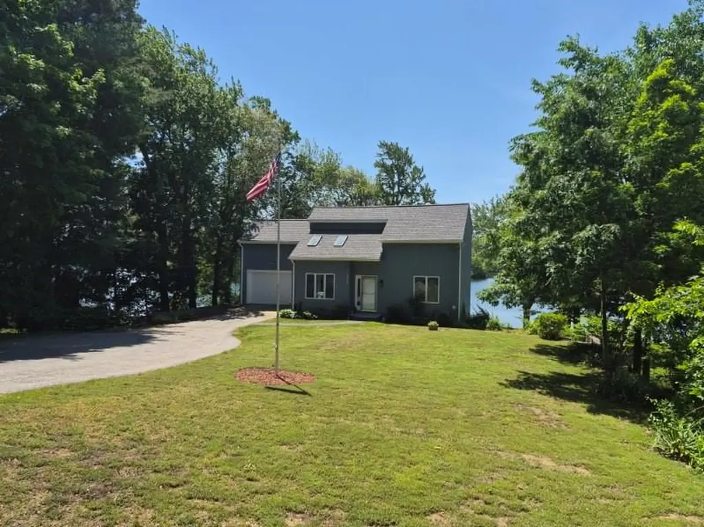 2484 Hartford Avenue Johnston RI 02919