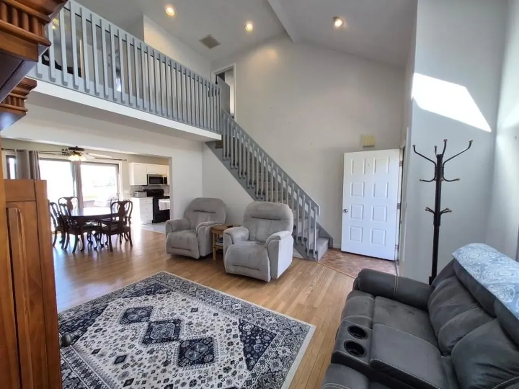 2484 Hartford Avenue Johnston RI 02919