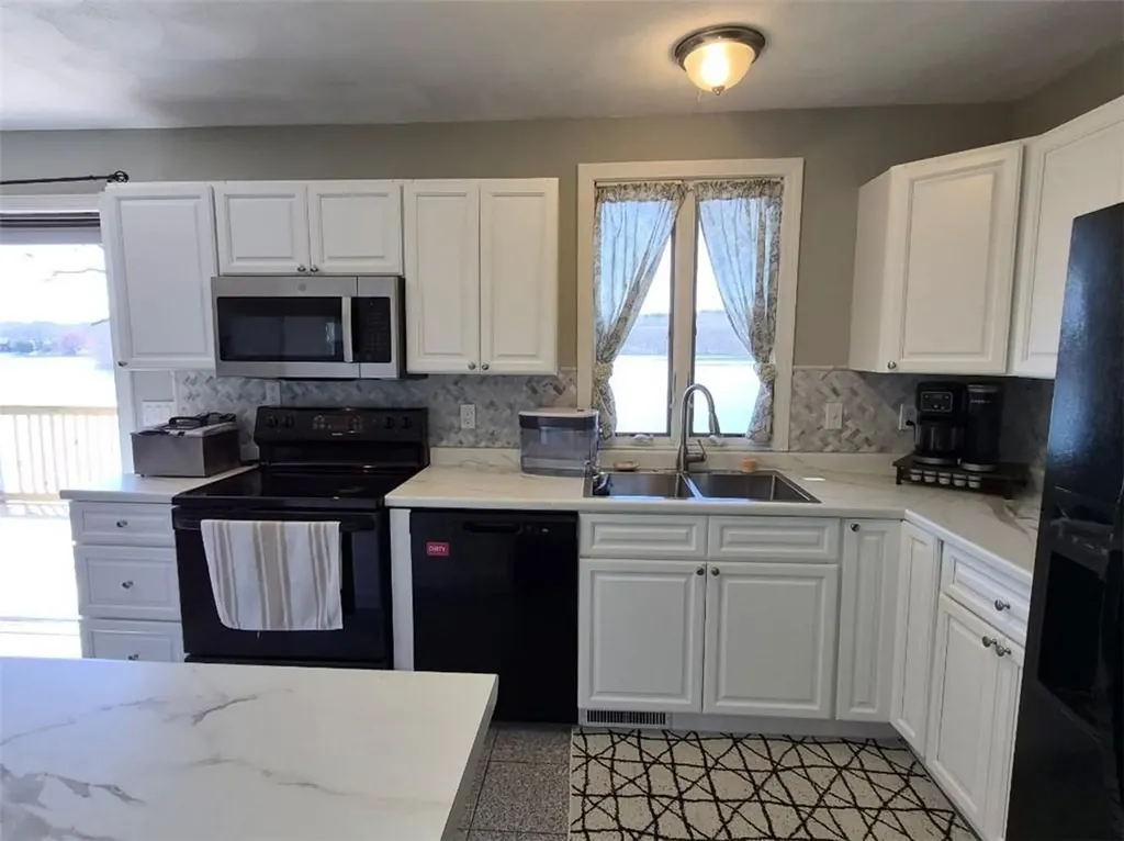 2484 Hartford Avenue Johnston RI 02919
