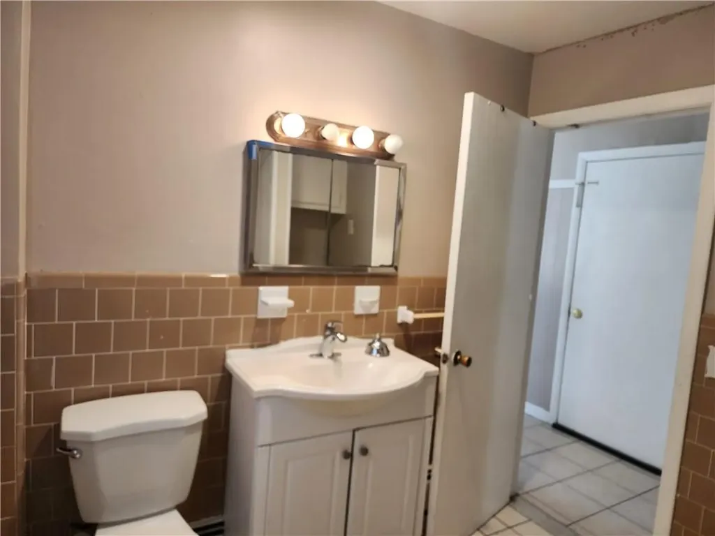 165 Ortoleva Drive Providence RI 02908