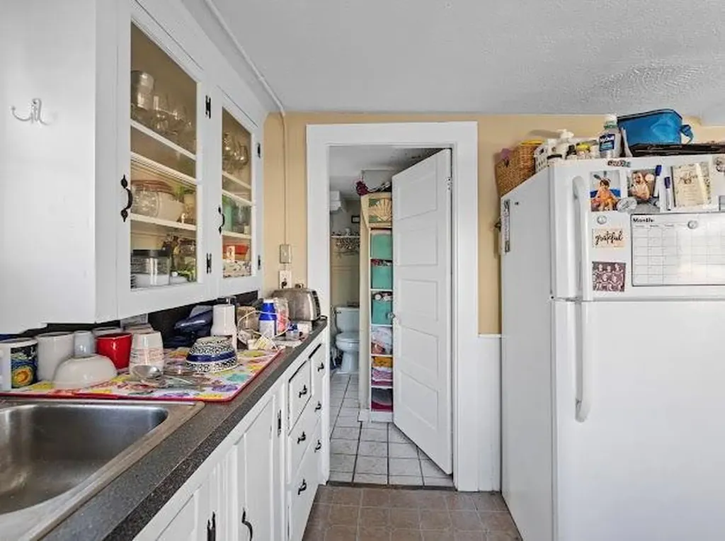 1692 Main Street West Warwick RI 02893