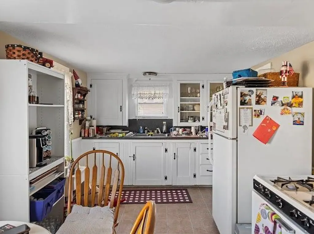1692 Main Street West Warwick RI 02893