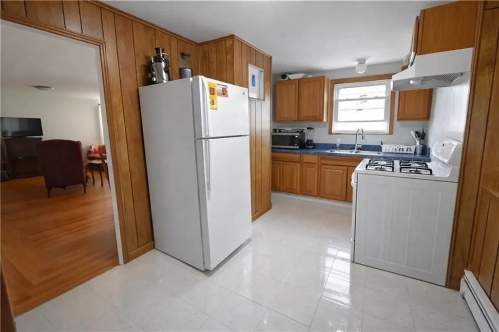 178 Ledge Street Providence RI 02904